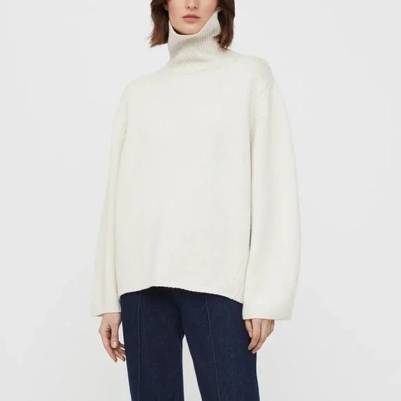 Toteme brand new white wool cashmere sweater - Picture 4 of 12